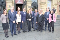 Foto de familia de autoridades asistentes a la inauguracin del congreso