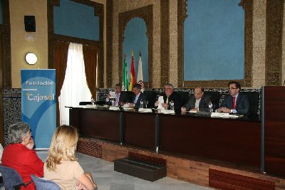 Carlos Vicente Crdoba presenta en el Rectorado su ltimo libro