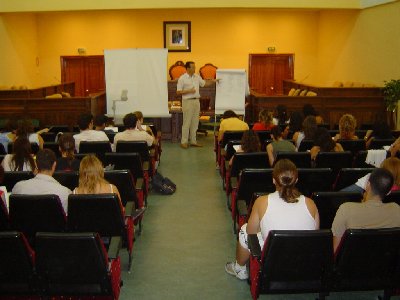 Corduba 04.Lucena. Crticas a la organizacin de la enseanza del ingls en el sistema educativo.