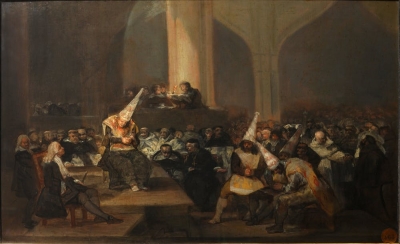 Escena de la Inquisición (Francisco de Goya, 1814-1816) en la que destaca un condenado ataviado con un sambenito y una coroza. Wikimedia Commons / Real Academia de Bellas Artes de San Fernando